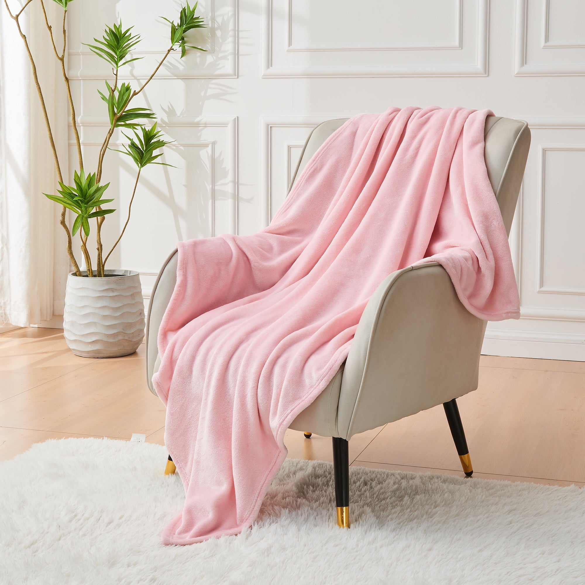 Lovana Lightweight Fleece Microfiber Soft Blanket